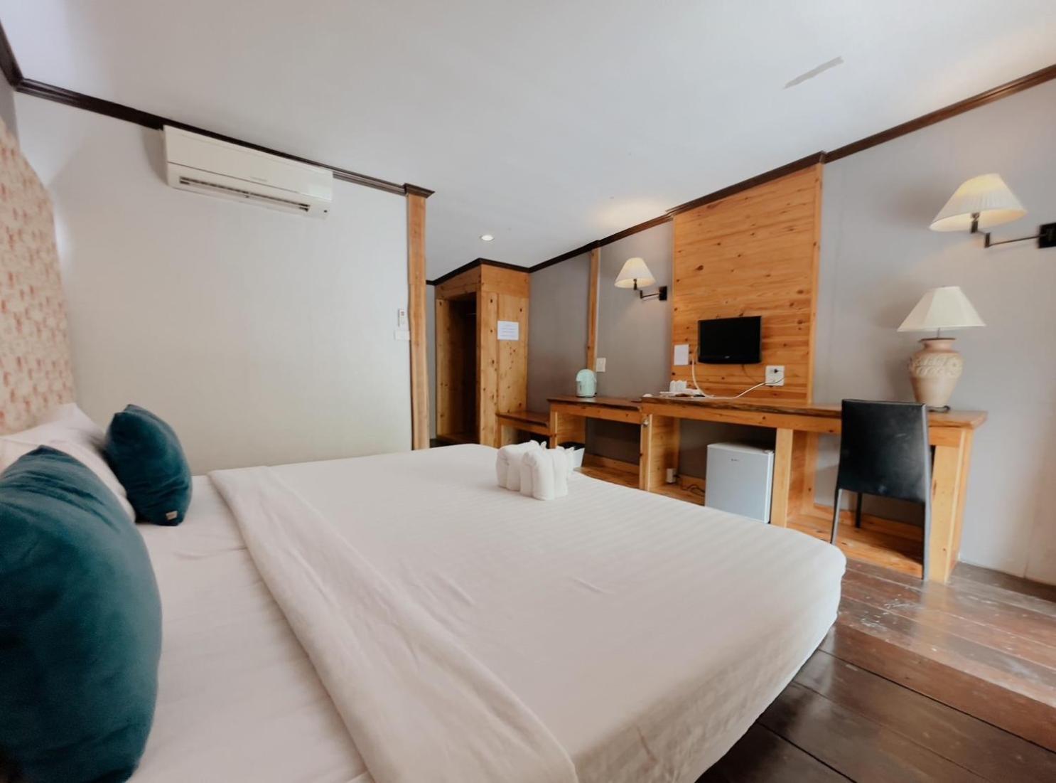 The Hub Erawan Resort Chongsadao Bagian luar foto