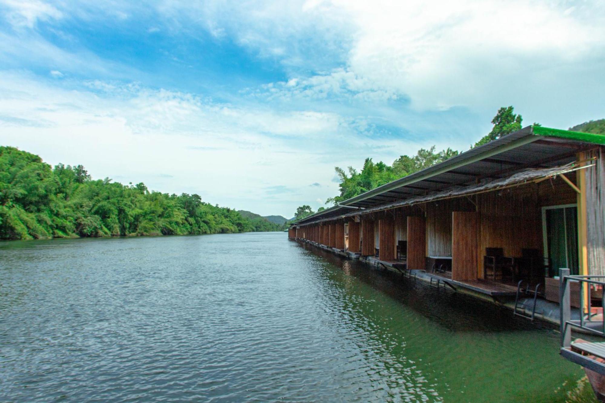 The Hub Erawan Resort Chongsadao Bagian luar foto